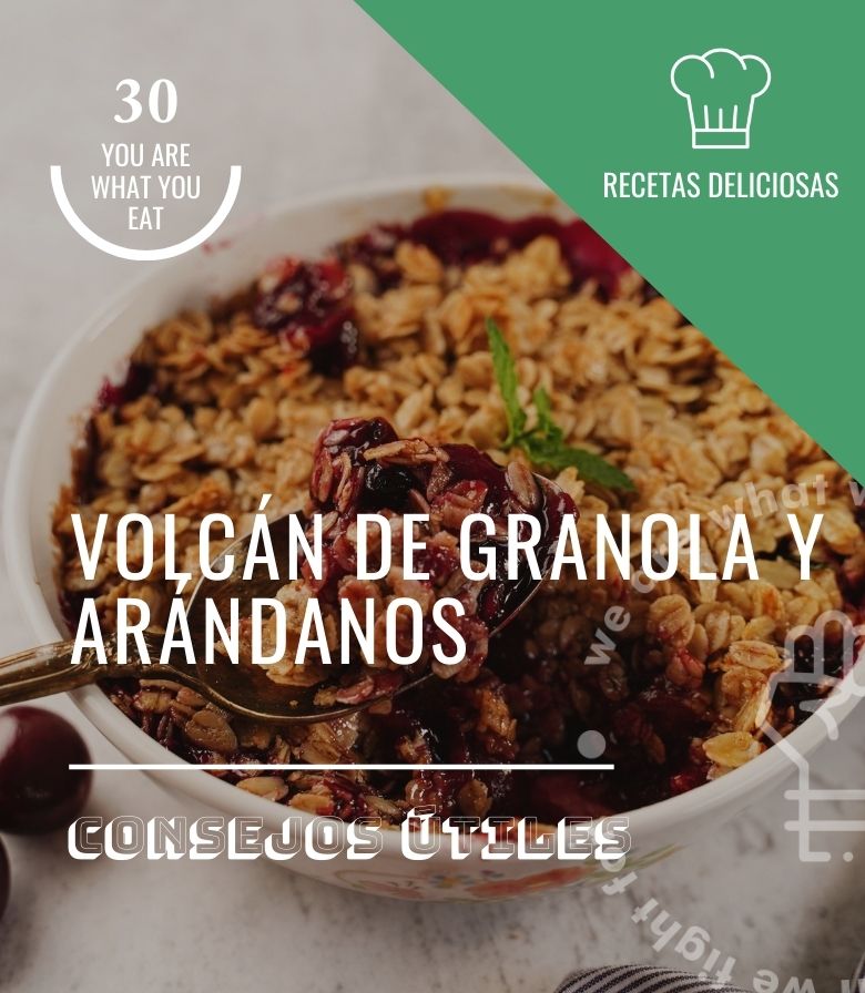 Volcán de granola y arándanos